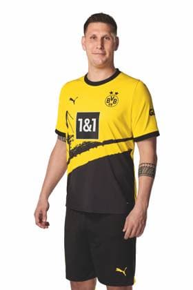 Niklas Suele; Borussia Dortmund; 1.BL, Porträttermin 2023 2024 Foto: BVB Alexandre Simoes via TEAM2sportphoto Offizieller Portraetfoto Termin Borussia Dortmund 2023 Team2