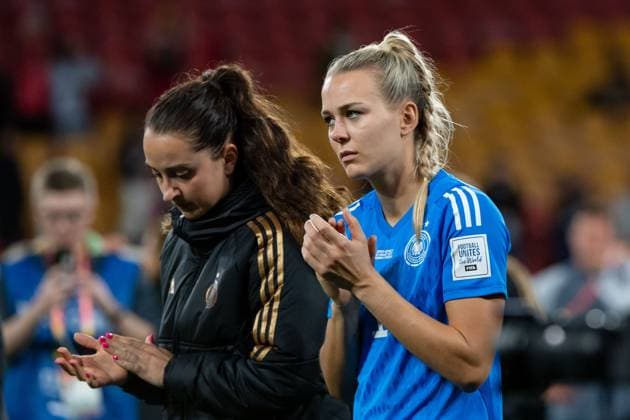 Merle Frohms Germany, 01 , Sara Daebritz Germany, 13 is disappointed with the draw and elimination after the group stage, AUS, South Korea vs Germany, FIFA Womens World Cup Australia 2023, Matchday 3, Group H, 03 08 2023 AUS, South Korea vs Germany, FIFA Womens World Cup Australia 2023, Matchday 3, Group H, 03 08 2023 Brisbane Copyright: xEibner-Pressefoto Memmlerx EP_MMR