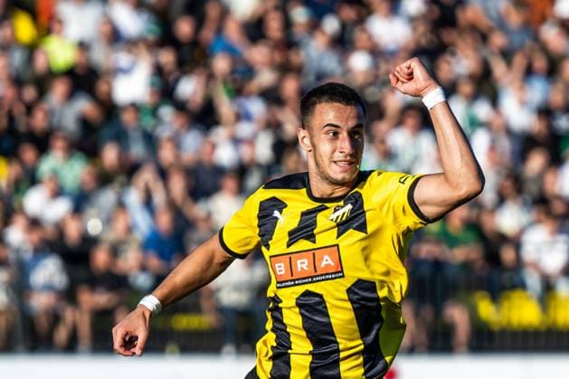230810 Srdjan Hrstic of Häcken celebrates after 0 1 during the UEFA Europa League qualifying match between Zalgiris Vilnius and Häcken on August 10, 2023 in Vilnius Photo Emma Wallskog BILDBYRAN COP 320 EW0236 fotboll football soccer fotball uefa europa league zalgiris vilnius häcken bbeng jubel  Copyright: EMMAxWALLSKOG BB230810EW027