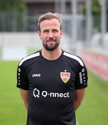 FUSSBALL 1 BUNDESLIGA SAISON 2023 2024 09 08 2023 photo opportunity at VfB Stuttgart on the training ground coach Sebastian Hoeness