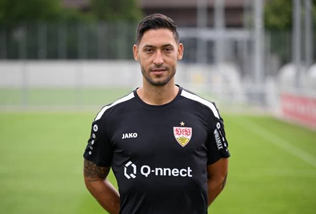 FUSSBALL 1 BUNDESLIGA SAISON 2023 2024 09 08 2023 photo opportunity at VfB Stuttgart on the training ground Co coach David Krecidlo