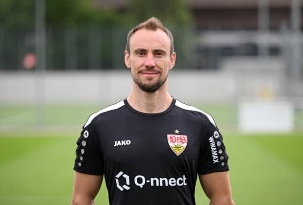 FUSSBALL 1 BUNDESLIGA SAISON 2023 2024 09 08 2023 Photo session at VfB Stuttgart on the training ground Athletics coach Matthias Schiffers