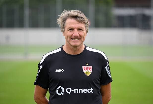 FUSSBALL 1 BUNDESLIGA SAISON 2023 2024 09 08 2023 Photo opportunity at VfB Stuttgart on the training ground Team manager Peter Reichert
