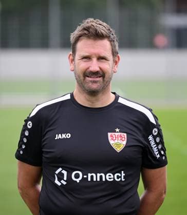 FUSSBALL 1 BUNDESLIGA SAISON 2023 2024 09 08 2023 Photo session at VfB Stuttgart on the training ground Physiotherapist Matthias Hahn