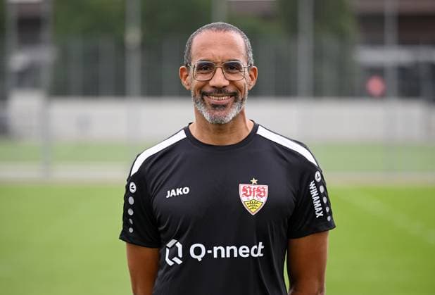 FUSSBALL 1 BUNDESLIGA SAISON 2023 2024 09 08 2023 photo opportunity at VfB Stuttgart on the training ground team doctor Prof Dr Raymond Best