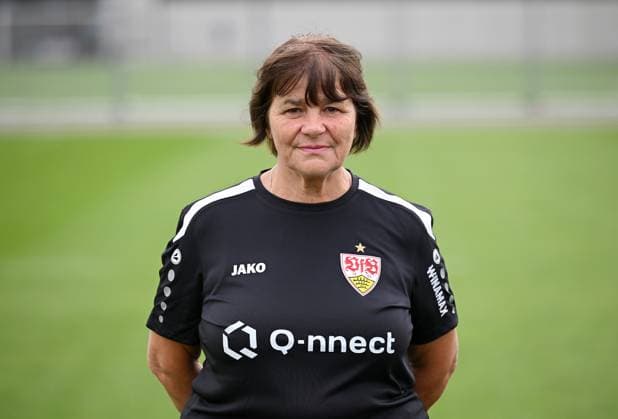 FUSSBALL 1 BUNDESLIGA SAISON 2023 2024 09 08 2023 photo opportunity at VfB Stuttgart on the training ground witness Gordana Markovic Masala