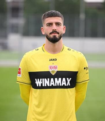 FUSSBALL 1 BUNDESLIGA SAISON 2023 2024 09 08 2023 photo opportunity at VfB Stuttgart on the training ground goalkeeper Fabian Bredlow