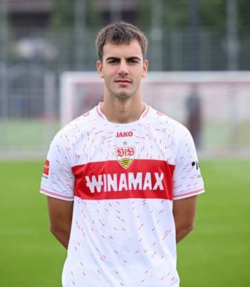 FUSSBALL 1 BUNDESLIGA SAISON 2023 2024 09 08 2023 Photo session with VfB Stuttgart on the training ground Jovan Milosevic
