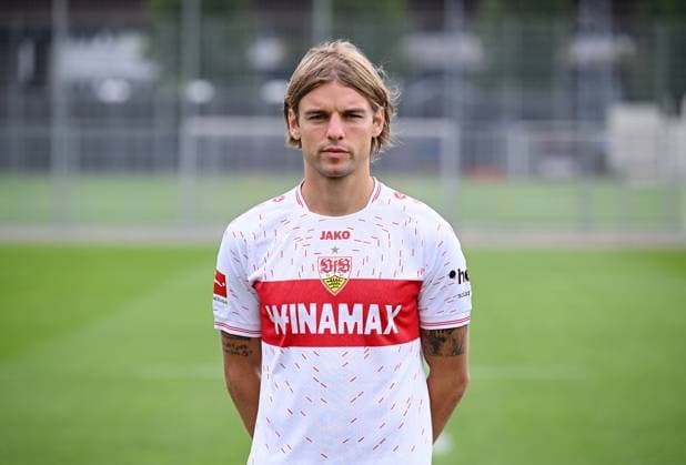 FUSSBALL 1 BUNDESLIGA SAISON 2023 2024 09 08 2023 Photo session with VfB Stuttgart on the training ground Borna Sosa