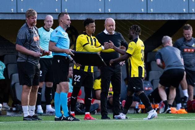 230810 Tobias Sana, Per Mathias Hogmo, head coach and Ibrahim Sadiq of Häcken during the UEFA Europa League qualifying match between Zalgiris Vilnius and Häcken on August 10, 2023 in Vilnius Photo Emma Wallskog BILDBYRAN COP 320 EW0236 fotboll football soccer fotball uefa europa league zalgiris vilnius häcken bbeng  Copyright: EMMAxWALLSKOG BB230810EW075