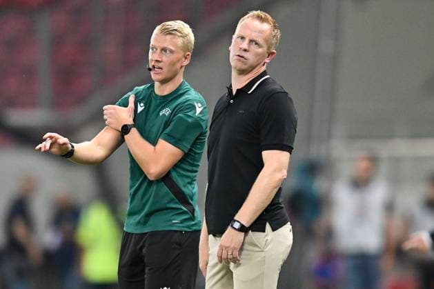 Olympiacos v KRC Genk - UEFA Europa League Qualifying ATHENS, GREECE - AUGUST 10 : Vrancken Wouter head coach of KRC Genk during the 1st leg match of the UEFA Europa League season 2023 - 2024 third qualifying round between Olympiacos and KRC Genk on August 10, 2023 in Athens, Greece, 10 08 2023 Athens Greece  Copyright: xDhax