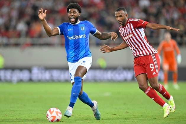 Olympiacos v KRC Genk - UEFA Europa League Qualifying ATHENS, GREECE - AUGUST 10 : McKenzie Mark defender of KRC Genk and El-Arabi Youssef forward of Olympiacos during the 1st leg match of the UEFA Europa League season 2023 - 2024 third qualifying round between Olympiacos and KRC Genk on August 10, 2023 in Athens, Greece, 10 08 2023 Athens Greece  Copyright: xDhax
