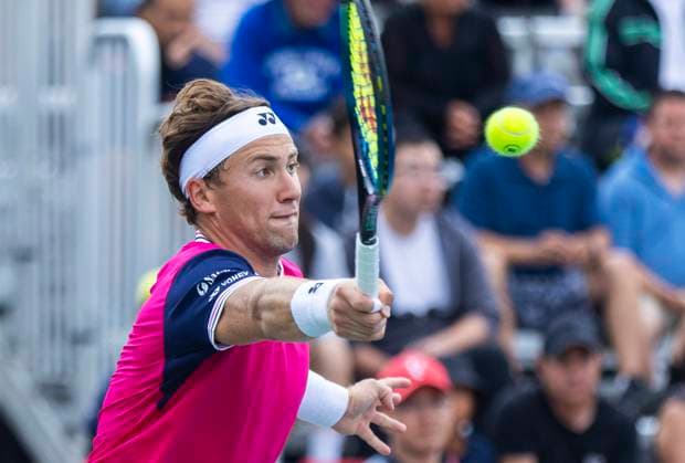(230811) -- TORONTO, Aug. 11, 2023 -- Casper Ruud competes during the men s singles round of 16 match between Alejandro Davidovich Fokina of Spain and Casper Ruud of Norway at the National Bank Open tennis tournament in Toronto, Canada, on Aug. 10, 2023. (Photo by Xinhua) (SP)CANADA-TORONTO-TENNIS-NATIONAL BANK OPEN-MEN S SINGLES ZouxZheng 