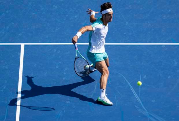 (230811) -- TORONTO, Aug. 11, 2023 -- Lorenzo Musetti competes during the men s singles round of 16 match between Lorenzo Musetti of Italy and Daniil Medvedev of Russia at the National Bank Open tennis tournament in Toronto, Canada, on Aug. 10, 2023. (Photo by Xinhua) (SP)CANADA-TORONTO-TENNIS-NATIONAL BANK OPEN-MEN S SINGLES ZouxZheng 