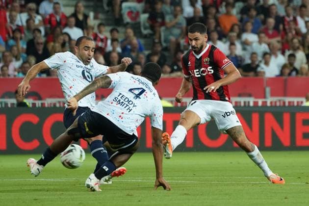 Morgan Sanson (OGC Nice) - Ismaly Goncalves Santos (Lille) - Alexandro De Souza (Lille) FOOTBALL : OGC Nice vs Lille - Ligue 1 Uber Eats - Nice - 11 08 2023 NorbertScanella Panoramic 