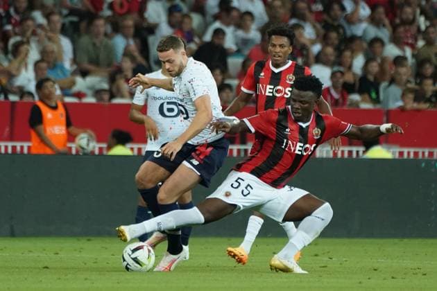 Youssouf Ndayishimiye (OGC Nice) - Gabriel Gudmundsson (Lille) FOOTBALL : OGC Nice vs Lille - Ligue 1 Uber Eats - Nice - 11 08 2023 NorbertScanella Panoramic 
