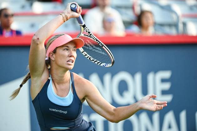 MONTREAL, QC - AUGUST 11: Danielle Collins (USA) returns the ball during a quarter final match at WTA, Tennis Damen National Bank Open on August 11, 2023 at IGA Stadium in Montreal, QC (Photo by David Kirouac Icon Sportswire) TENNIS: AUG 11 National Bank Open EDITORIAL USE ONLY Icon230811052