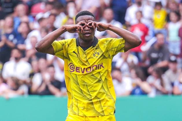 12 08 2023, football, 2023 2024 season, DFB Pokal, 1 round, TSV Schott Mainz Borussia Dortmund, Youssoufa Moukoko Borussia Dortmund celebrates the goal to 1 6, Mainz Mewa Arena Rheinland Pfalz Germany xRHR PHOTO DEx Copyright: DennisxEwert RHR-FOTOx RHR-FOTO DE