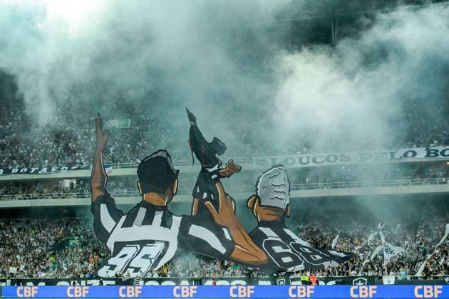 Bilder des Jahres 2023, Sport 08 August Sport Themen der Woche KW32 Sport Bilder des Tages Nilton Santos Stadium Botafogo fans display a mosaic moments before the match between Botafogo and Internacional for the 19th round of the 2023 Brazilian Championship, at Nilton Santos Stadium (Engenhao), this Saturday, 12. 30761 (Marcello Dias SPP)  Copyright: xMarcelloxDiasx xSPPx spp-en-MaDi-MD_72