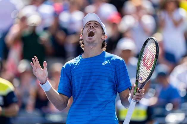 Sport Themen der Woche KW32 Sport Bilder des Tages (230813) -- TORONTO, Aug. 13, 2023 -- Alex De Minaur celebrates after the men s singles semifinal match between Alejandro Davidovich Fokina of Spain and Alex De Minaur of Australia at the 2023 National Bank Open in Toronto, Canada, on Aug. 12, 2023. (Photo by Xinhua) (SP)CANADA-TORONTO-TENNIS-NATIONAL BANK OPEN-MEN S SINGLES ZouxZheng 