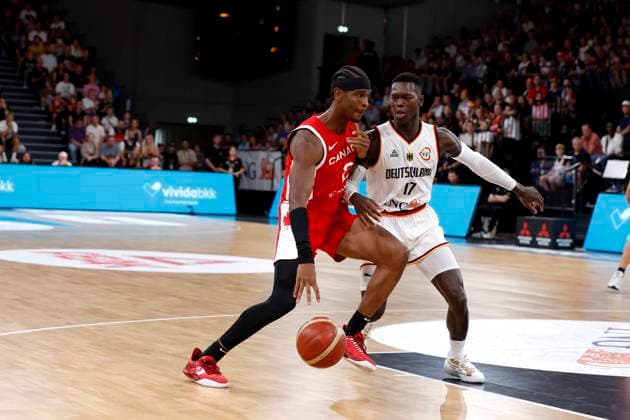 13 08 2023, German Basketball Federation, Supercup 2023, Hamburg, edel optics de Arena, Final, Germany Canada, Shai Gilgeous Alexander CAN, No2 , Dennis Schröder GER, No17 Hamburg edel optics de Arena Hamburg Germany