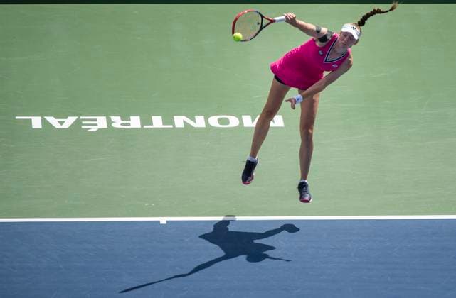 August 13, 2023, Montreal, PQ, Canada: Elena Rybakina from Kazakhstan serves to Liudmila Samsonova from Russia during semifinal action at the National Bank Open tennis tournament in Montreal, Sunday, Aug. 13, 2023. Liudmila Samsonova, Elena Rybakina,  - ZUMAc35_ 20230813_zaf_c35_014 Copyright: xGrahamxHughesx