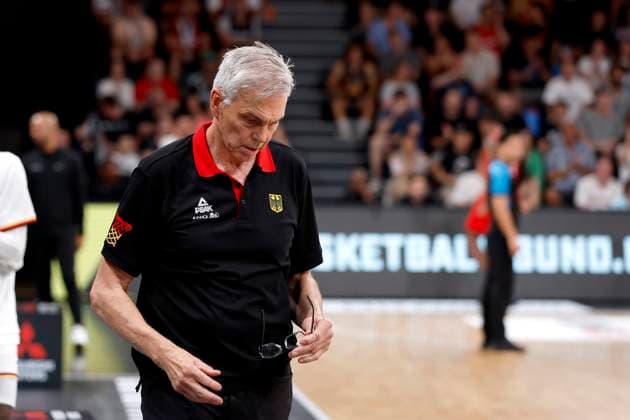 13 08 2023, German Basketball Federation, Supercup 2023, Hamburg, edel optics de Arena, final, Germany Canada, Gordon Herbert head coach, GER Hamburg edel optics de Arena Hamburg Germany