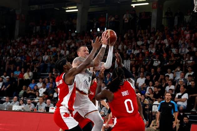 13 08 2023, German Basketball Federation, Supercup 2023, Hamburg, edel optics de Arena, final, Germany Canada, Daniel Theis GER, No10 Hamburg edel optics de Arena Hamburg Germany