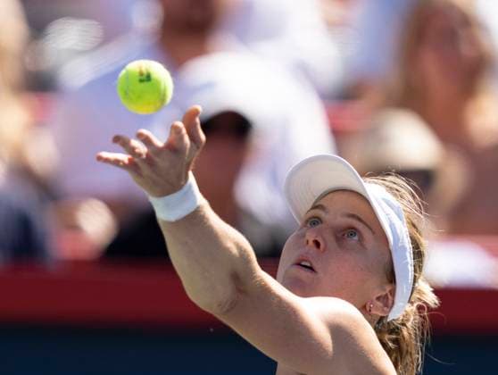 August 13, 2023, MONTREAL, PQ, Canada: Liudmila Samsonova of Russia, serves to Elena Rybakina of Kazakhstan, during semifinal action at the National Bank Open tennis tournament in Montreal, Sunday, Aug. 13, 2023. Canada News - August 13, 2023  - ZUMAc35_ 20230813_zaf_c35_043 Copyright: xChristinnexMuschix