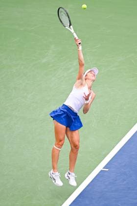 MONTREAL, QC - AUGUST 13: Liudmila Samsonova serves the ball during semi final at WTA, Tennis Damen National Bank Open on August 13, 2023 at IGA Stadium in Montreal, QC (Photo by Icon Sportswire) TENNIS: AUG 13 National Bank Open EDITORIAL USE ONLY Icon230813017