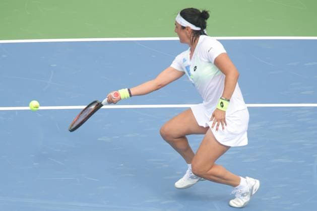August 15, 2023, Mason, OH, USA: Western and Southern Open Tennis, Mason, OH - Ons Jabeur plays the ball against opponent Anhalina Kalinina in the Western and Southern Open tennis tournament. August 15, 2023 - ZUMA Press Mason USA - ZUMAn24_ 20230815_zaf_n24_049 Copyright: xWallyxNellx