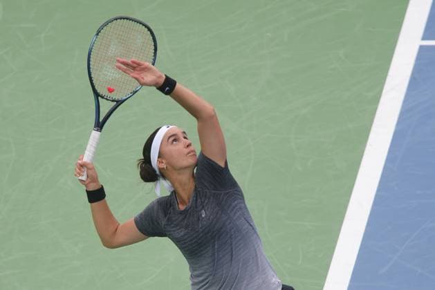 August 15, 2023, Mason, OH, USA: Western and Southern Open Tennis, Mason, OH - Anhalina Kalinina plays the ball against opponent Ons Jabeur in the Western and Southern Open tennis tournament. August 15, 2023 - ZUMA Press Mason USA - ZUMAn24_ 20230815_zaf_n24_042 Copyright: xWallyxNellx