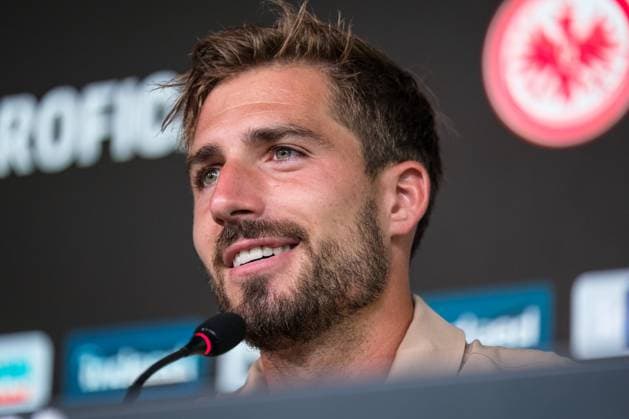Sport Themen der Woche KW33 Sport Bilder des Tages Pressekonferenz mit Eintracht Frankfurt Torwart Kevin Trapp. Vor dem Bundesligaauftakt am Sonntag gegen. SV Darmstadt 98, GER, Fussball, Eintracht Frankfurt, Pressekonferenz, 1. Bundesliga, 16.08.2023 Eintracht Frankfurt, Pressekonferenz mit Kevin Trapp, 16.08.2023 *** Press conference with Eintracht Frankfurt goalkeeper Kevin Trapp Before Sundays Bundesliga opener against SV Darmstadt 98, GER, football, Eintracht Frankfurt, press conference, 1 Bundesliga, 16 08 2023 Eintracht Frankfurt, press conference with Kevin Trapp, 16 08 2023 Copyright: xEibner-Pressefoto FlorianxWieganx EP_FWD