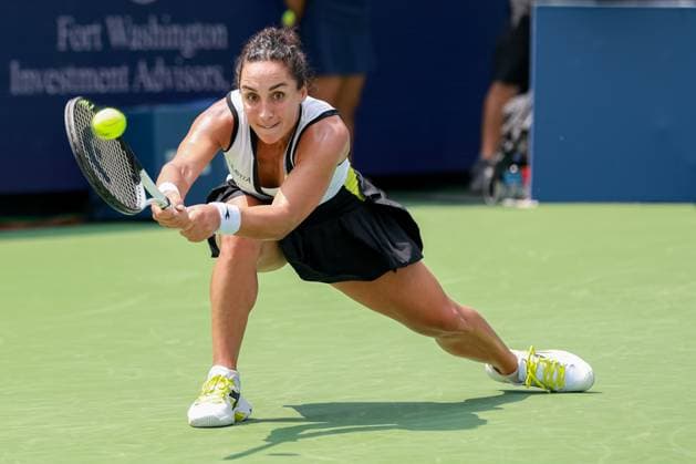 August 16, 2023, Mason, Ohio, USA: Martina Trevisan (ITA) reaches to return a shot during WednesdayÃ¢â‚¬â ¢s round of the Western and Southern Open at the Lindner Family Tennis Center, Mason, Oh. Mason USA - ZUMAs304 20230816_zaf_s304_039 Copyright: xScottxStuartx