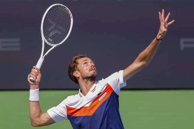 August 17, 2023, Mason, Ohio, USA: Daniil Medvedev (RUS) serves during ThursdayÃ¢â‚¬â ¢s round of the Western and Southern Open at the Lindner Family Tennis Center, Mason, Oh. Mason USA - ZUMAs304 20230817_zaf_s304_005 Copyright: xScottxStuartx