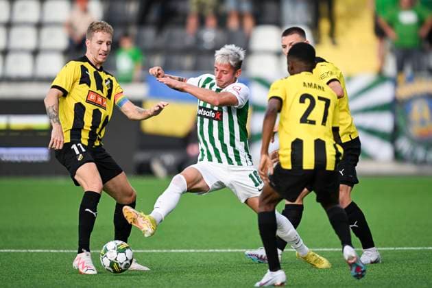 GÖTEBORG 20230817 Häckens Samuel Gustafsson against Zalgiris Arvydas Novikovas On the right Häckens Akoua Romeo Amane and Häckens Kristoffer Lund Hansen during Thursdays Europa League qualifier between BK Häcken and FK Zalgiris Vilnius at Bravida Arena GÖTEBORG SWEDEN x9200x  Copyright: xBjörnxLarssonxRosvall TTx EUROPA LEAGUE HÄCKEN-ZALGIRIS