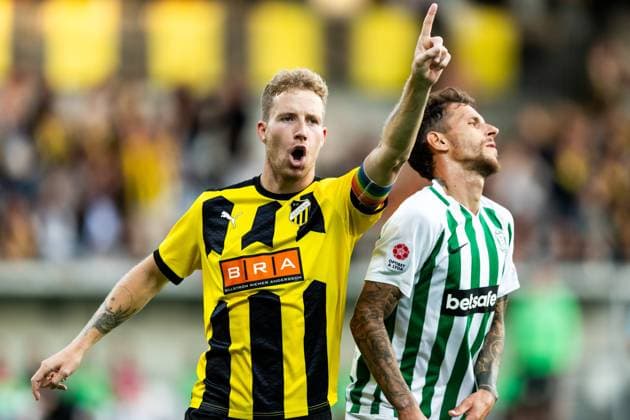 230817 Samuel Gustafson of Häcken celebrates after 2 0 during the UEFA Europa League qualification match between BK Häcken and Zalgiris Vilnius on August 17, 2023 in Göteborg Photo Michael Erichsen BILDBYRAN COP 89 MI0522 fotboll football soccer fotball uefa europa league kval qualifying round qualification bk häcken zalgiris vilnius bbeng jubel  Copyright: MICHAELxERICHSEN BB230817MI047