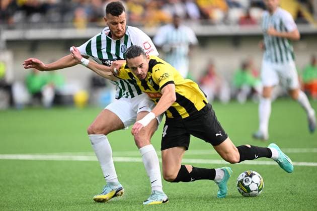 GÖTEBORG 20230817 Zalgiris Nassim Hnid, left, and Häckens Amor Layouni during Thursdays Europa League qualifier between BK Häcken and FK Zalgiris Vilnius at Bravida Arena GÖTEBORG SVERIGE x9200x  Copyright: xBjörnxLarssonxRosvall TTx EUROPA LEAGUE HÄCKEN-ZALGIRIS