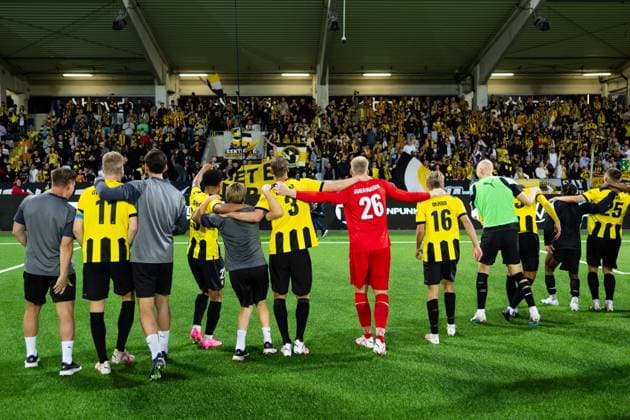 230817 Players and staff of Häcken celebrates after the UEFA Europa League qualification match between BK Häcken and Zalgiris Vilnius on August 17, 2023 in Gothenburg Photo Michael Erichsen BILDBYRAN COP 89 MI0522 bbeng bk häcken football fotboll fotboll kval qualification qualifying round soccer uefa europa league zalgiris vilnius jubel  Copyright: MICHAELxERICHSEN BB230817MI069