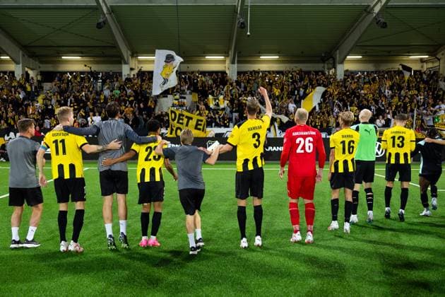 230817 Players and staff of Häcken celebrates after the UEFA Europa League qualification match between BK Häcken and Zalgiris Vilnius on August 17, 2023 in Gothenburg Photo Michael Erichsen BILDBYRAN COP 89 MI0522 bbeng bk häcken football fotboll fotboll kval qualification qualifying round soccer uefa europa league zalgiris vilnius jubel  Copyright: MICHAELxERICHSEN BB230817MI071