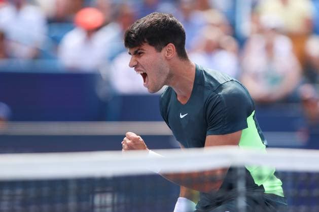 CINCINNATI, OH - AUGUST 17: Carlos Alcaraz of Spain reacts during the third round at the Western & Southern Open at Lindner Family Tennis Center on August 17, 2023 in Mason, Ohio. (Photo by Ian Johnson Icon Sportswire) TENNIS: AUG 17 Western & Southern Open EDITORIAL USE ONLY Icon230817032