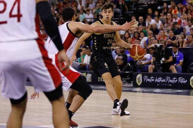 August 17, 2023, GRANADA, GRANADA, SPAIN: Juan Nunez of Spain in action during City of Granada Tournament for the Centenary of the FEB, basketball match played between Spain and Canada at Palacio de Deportes on August 17, 2023, in Granada, Spain. GRANADA SPAIN - ZUMAa181 20230817_zaa_a181_034 Copyright: xAlexxCamarax