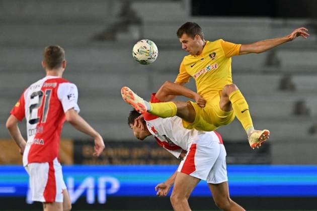 L-R David Doudera and Mojmir Chytil (both Slavia) and Eduard Sarapiy (Dnipro) in action during the UEFA Europa League return leg of the 3rd round match Slavia Praha vs Dnipro, in Kosice, Slovakia, August 17, 2023. (CTKxPhoto VaclavxSalek) CTKPhotoP2023081707444  CTKPhotoP2023081707444