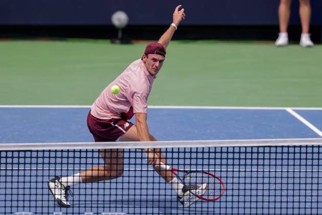 August 17, 2023, Mason, Ohio, USA: Tommy Paul (USA) reaches for a shot at the net during ThursdayÃ¢â‚¬â ¢s round of the Western and Southern Open at the Lindner Family Tennis Center, Mason, Oh. Mason USA - ZUMAs304 20230817_zaf_s304_170 Copyright: xScottxStuartx