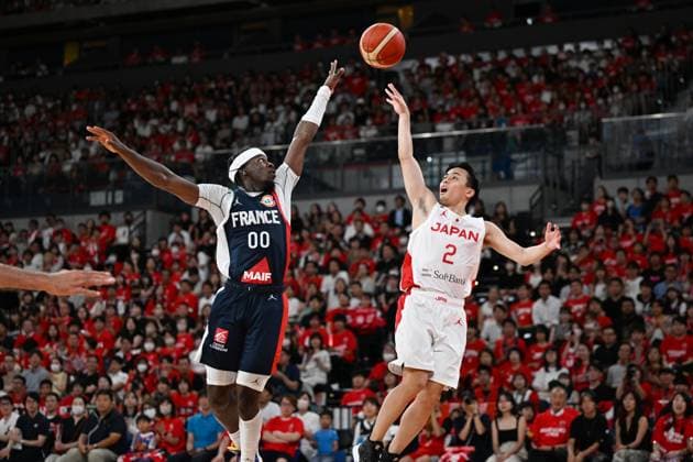 Bilder des Jahres 2023, Sport 08 August Sport Themen der Woche KW33 Sport Bilder des Tages (L-R) Sylvain Francisco (FRA), Yuki Togashi (JPN), AUGUST 17, 2023 - Basketball : SoftBank Cup 2023 match between Japan - France at Ariake Arena in Tokyo, Japan. Noxthirdxpartyxsales  (226552455)