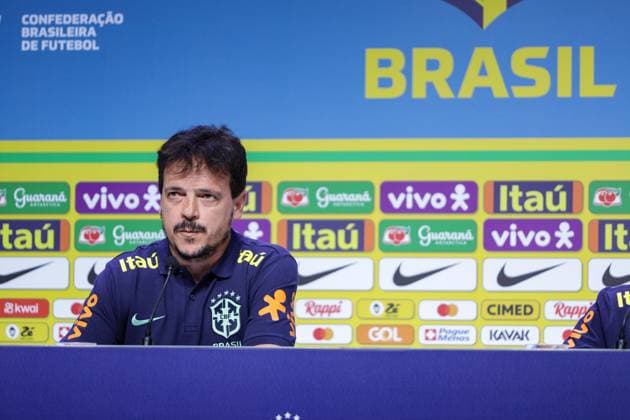 Fernando Diniz Faz Sua Primeira Convocação RIO DE JANEIRO, RJ - 18.08.2023: FERNANDO DINIZ FAZ SUA PRIMEIRA CONVOCAÇÃO - The interim coach of the Brazilian national team, Nationalteam Fernando Diniz, released this Friday (18th), at CBF headquarters, the list of players summoned to play in the first two rounds of the South American Qualifiers for the 2026 World Cup. the first list of the coach in charge of the national team. His debut in front of the team will be on September 8 at Mangueirão, in Belém. (Photo: Lorando Labbe Fotoarena) x2420021x  LorandoxLabbe