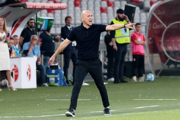 Foto Donato Fasano LaPresse 18 Agosto 2023 Bari, Italia - calcio - Bari vs Palermo - Campionato di calcio Serie BKT 2023 2024 - Finale playoff - Stadio San Nicola. Nella foto: Eugenio Corini August 18th , 2023 Bari, Italy - sport, soccer - Bari vs Palermo - Italian Football Championship League BKT 2022 2023 - San Nicola stadium. In the pic: Eugenio Corini  Copyright: xDonatoxFasano LaPressex