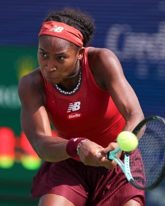 CINCINNATI, OH - AUGUST 18: Coco Gauff of the United States hits a backhand during the fourth round at the Western & Southern Open at Lindner Family Tennis Center on August 18, 2023 in Mason, Ohio. (Photo by Ian Johnson Icon Sportswire) TENNIS: AUG 18 Western & Southern Open EDITORIAL USE ONLY Icon230818048