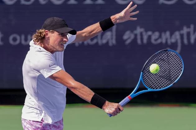 August 18, 2023, Mason, Ohio, USA: Max Purcell (AUS) hits a backhand shot during FridayÃ¢â‚¬â ¢s round of the Western and Southern Open at the Lindner Family Tennis Center, Mason, Oh. Mason USA - ZUMAs304 20230818_zaf_s304_136 Copyright: xScottxStuartx
