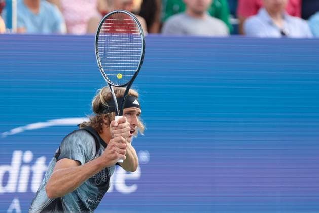 CINCINNATI, OH - AUGUST 18: Alexander Zverev of Germany hits a backhand during the quarterfinal round at the Western & Southern Open at Lindner Family Tennis Center on August 18, 2023 in Mason, Ohio. (Photo by Ian Johnson Icon Sportswire) TENNIS: AUG 18 Western & Southern Open EDITORIAL USE ONLY Icon230818088